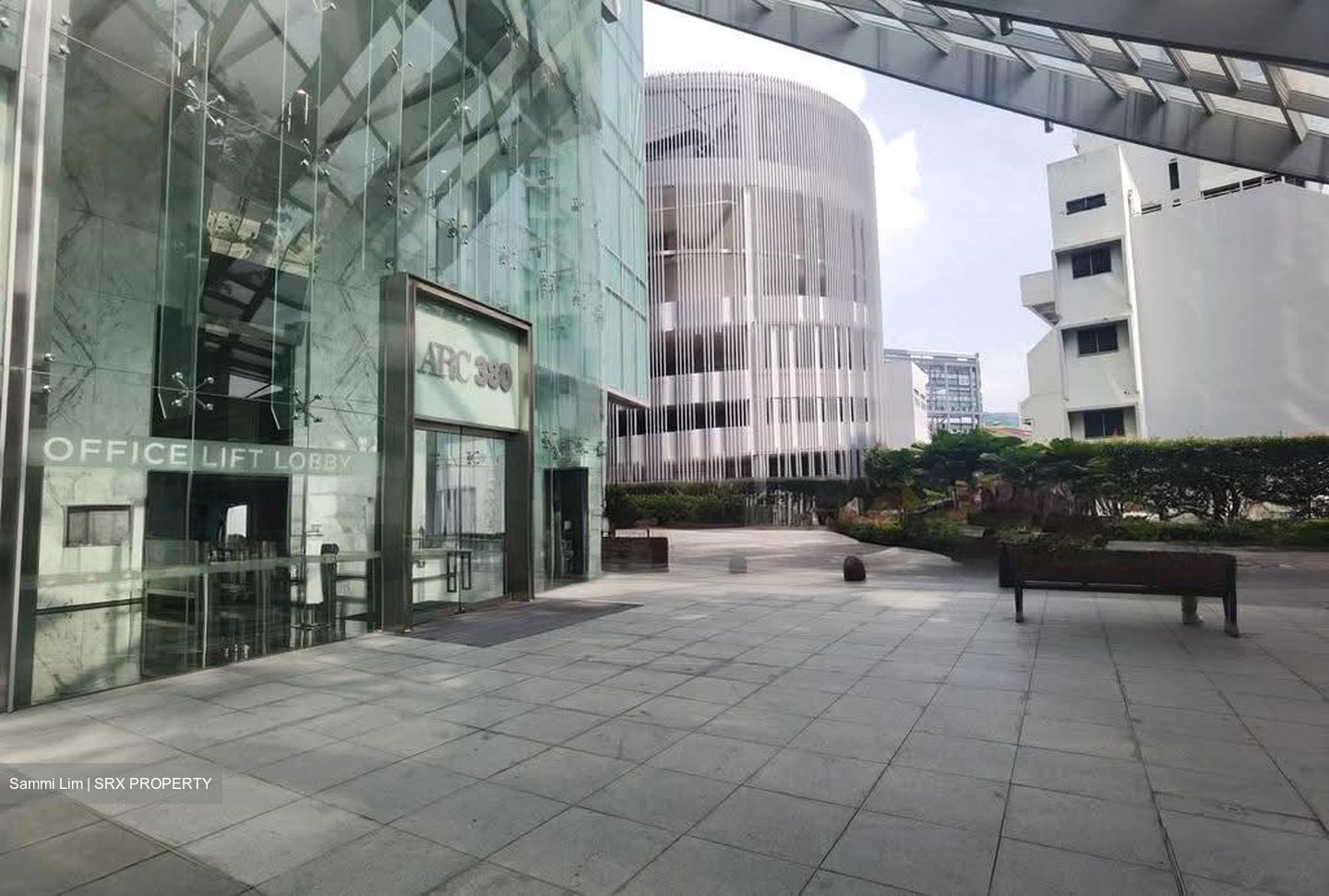 Arc 380 (D8), Office #610991771